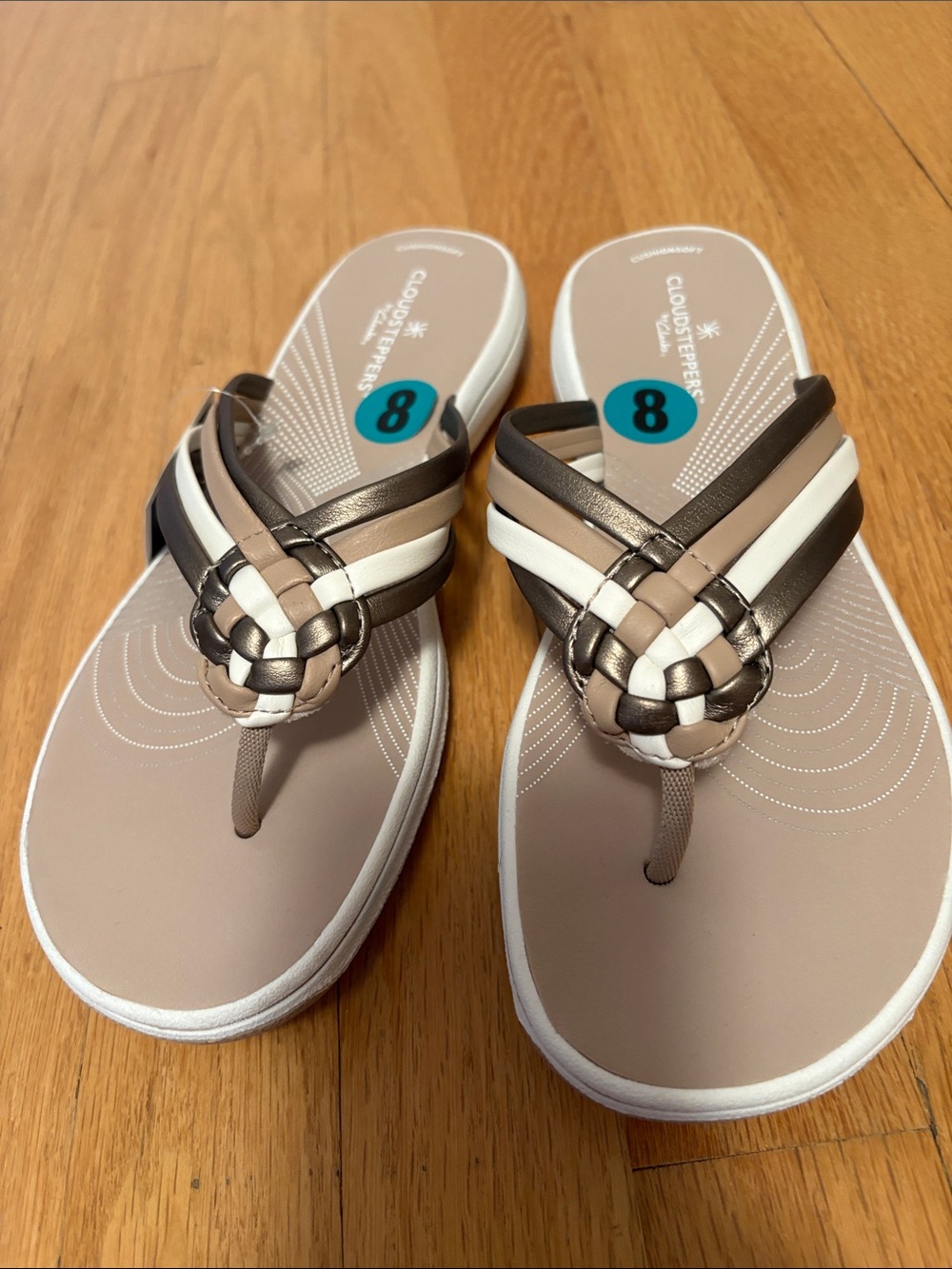 Clarks Women's Multi-Tone Woven Thong Sandals - Taupe, White & Brown
